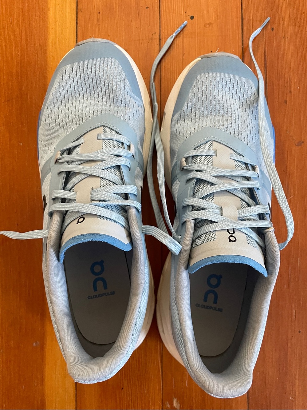On Running Cloudpulse Sneakers, Women's 8.5 Light Blue - Picture 3 of 7